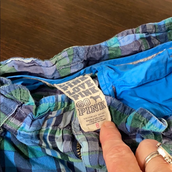 Shorts - Picture 3 of 3